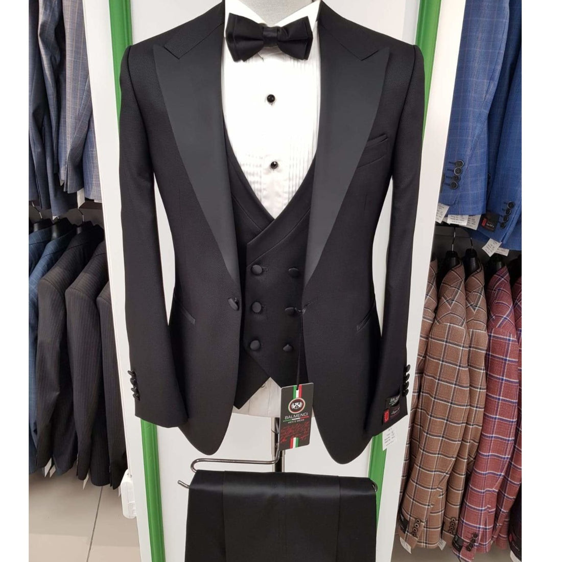 Solid Black Slim Fit Tuxedo
